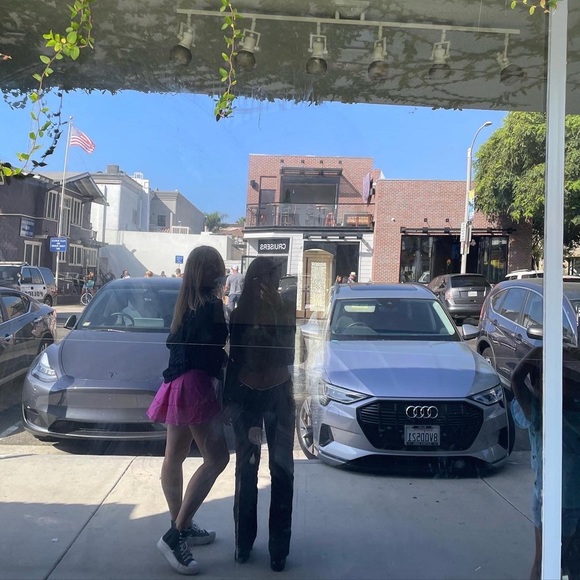 Meet your Posher, Sarah - Picture 4 of 10